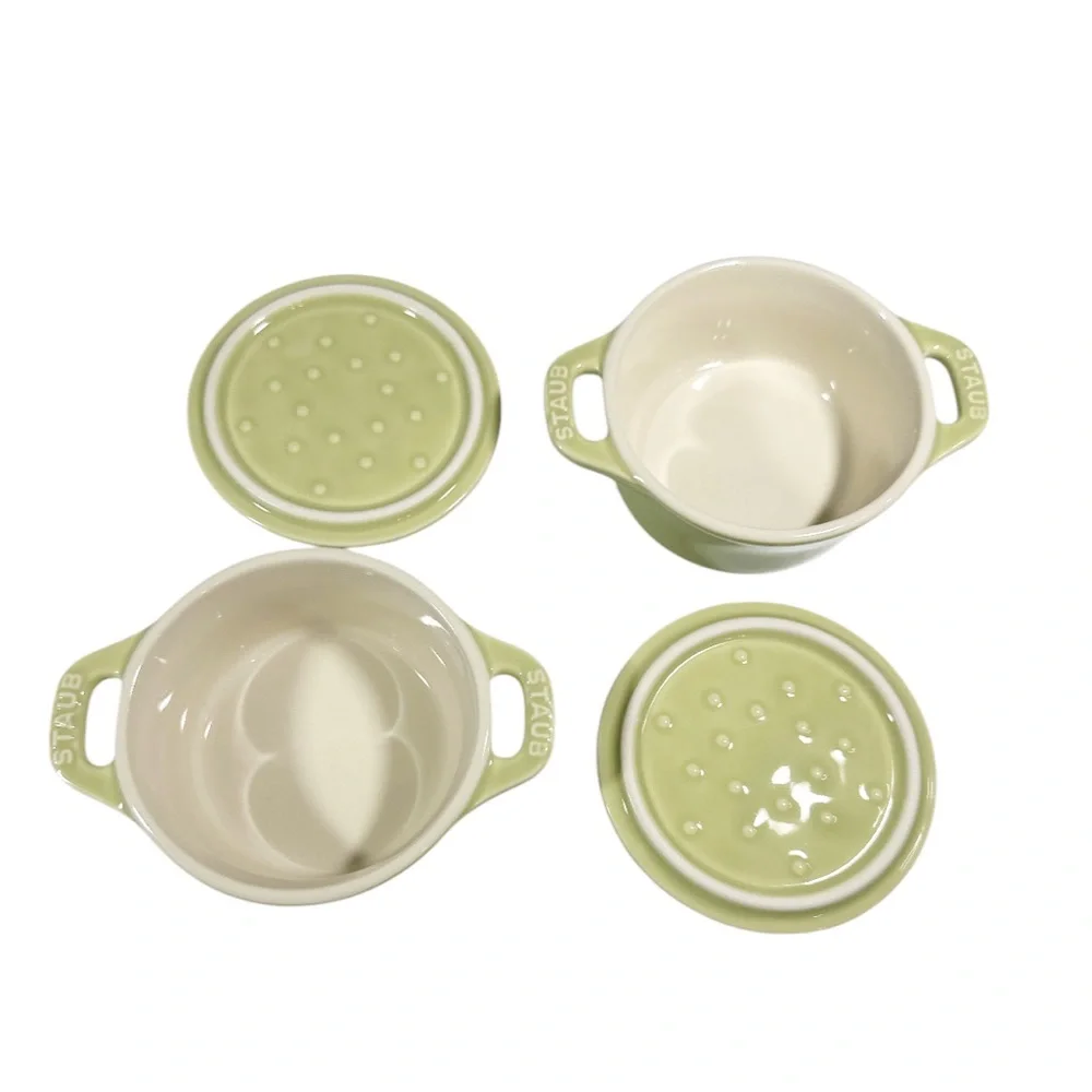 Staub new pastel